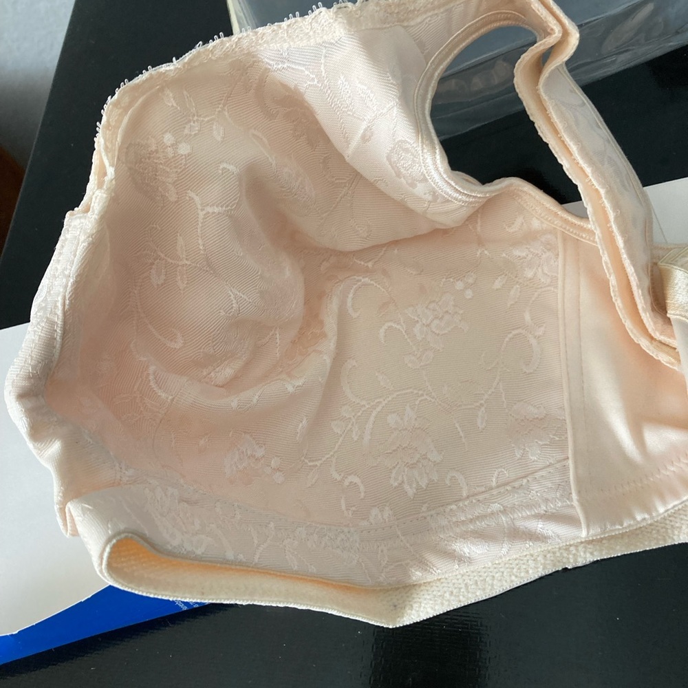 Playtex 42B 18 Hour Soft Cup Bra 4608 wire free - Picture 5 of 7